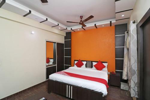 Oyo 40857 Sri Ram Hotel & Restaurant