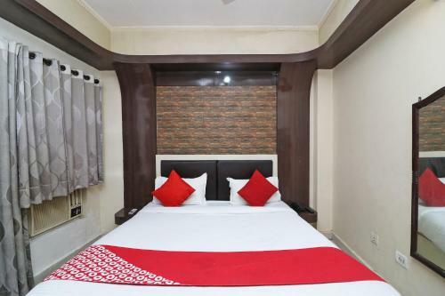 Oyo 40857 Sri Ram Hotel & Restaurant