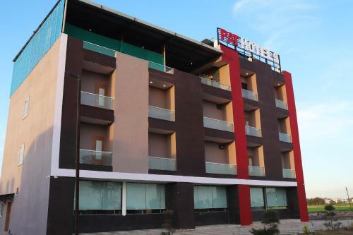 Pat Hotels