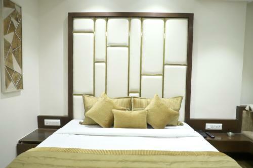 Hotel Grand Girdhar