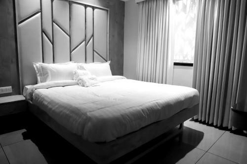 Hotel Grand Girdhar