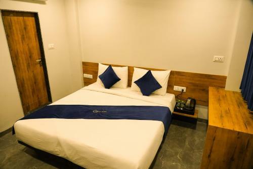 Hotel Cherry Stay Hello Homz Luxuria