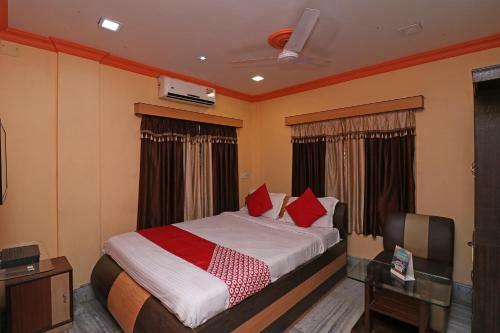 Hotel Oyo 10079 Rainbow Guest House