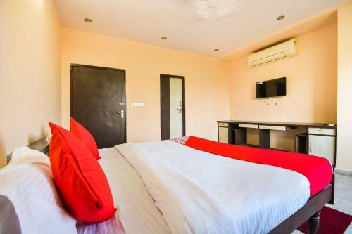 Oyo 62492 Hotel Royal Residency