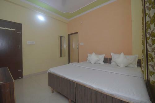 Hotel Oyo 36200 Murli Guest House
