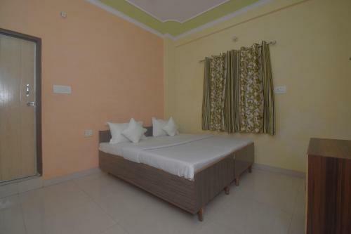 Hotel Oyo 36200 Murli Guest House