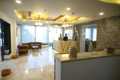 Hotel Amritara The Chateau