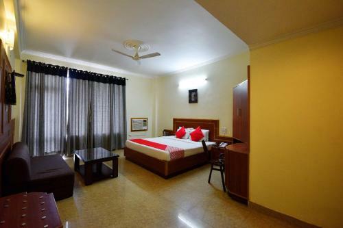 Capital O 4747 Imperial Hotel Katra