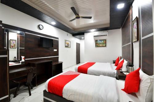 Capital O 4747 Imperial Hotel Katra