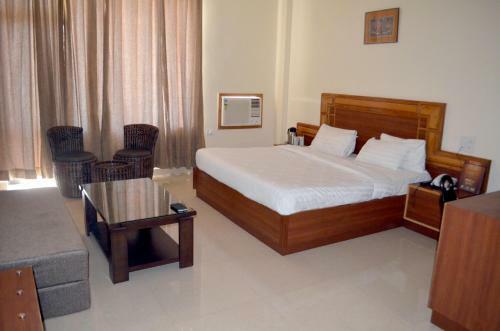 Capital O 4747 Imperial Hotel Katra