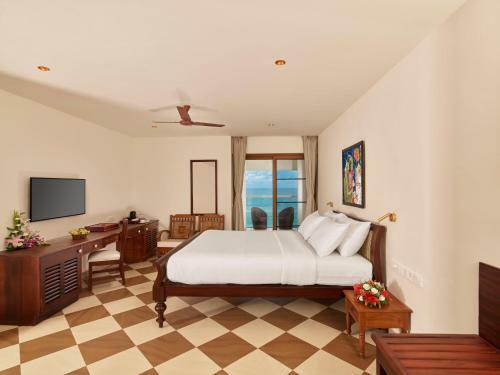 Hotel Rockholm At The Light House Beach