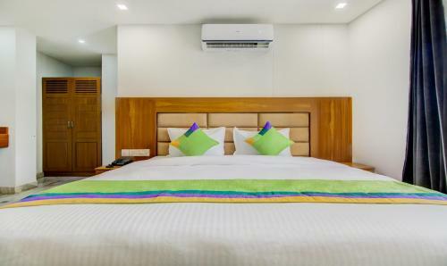 Hotel Central Gate(Business And Luxury Hotel)