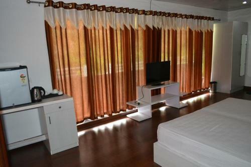 Hotel Adb Mt. Resorts Lansdowne