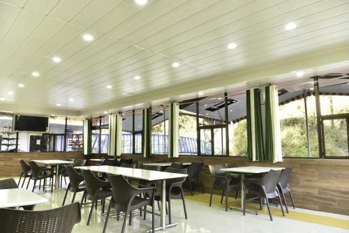 Hotel Adb Mt. Resorts Lansdowne