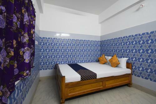 Spot On 68819 Hotel Anusuiya Palace