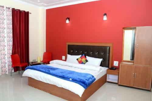 Hotel Bhagsu Sarovar