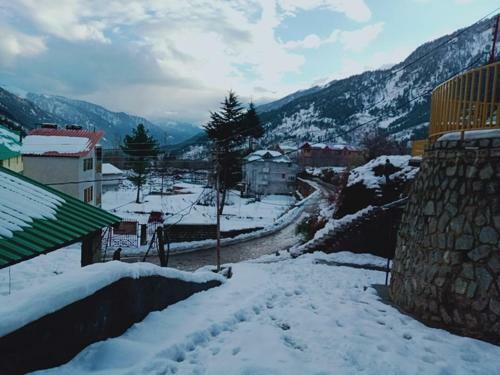 Hotel Nehru Kund Heights By Jitainn