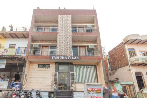 Oyo 63728 Hotel Yamuna Vilas