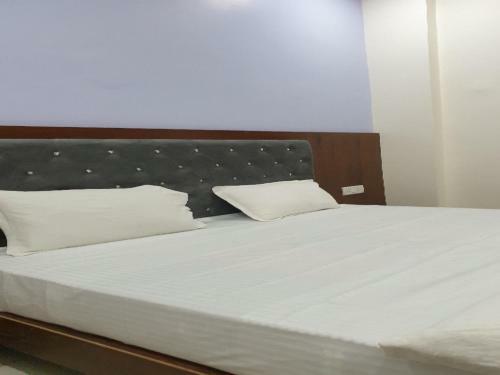 Oyo 79110 Hotel Gulmohar