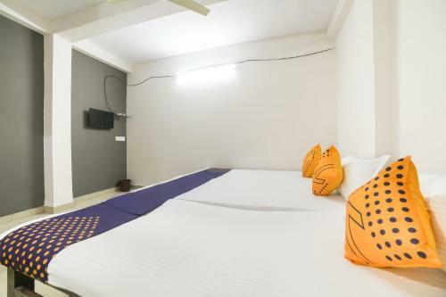 Hotel Spot On 63069 Anuj Guest House