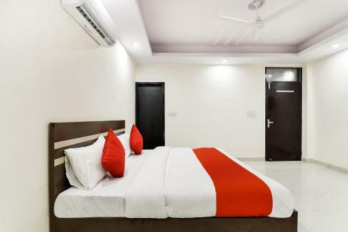 Oyo 67019 Jps Green Hotels