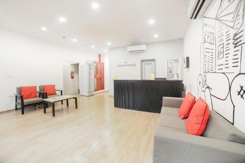 Oyo Townhouse 276 Hotel Sunrise