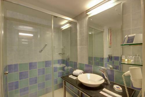Hotel Tulip Inn West Delhi