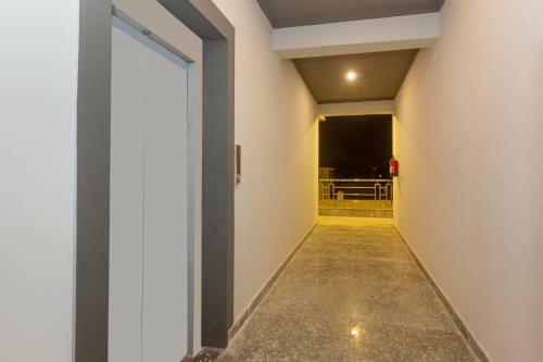 Hotel Oyo 80121 Collection O Roshan's Inn