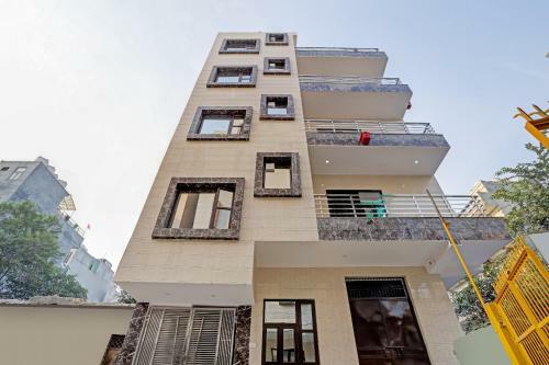Hostal Oyo 77487 Oyo Home 49269