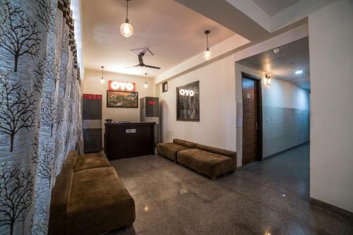 Oyo 14388 Hotel Good Day Inn