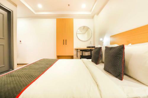 Oyo Townhouse 331 Vat Hotels