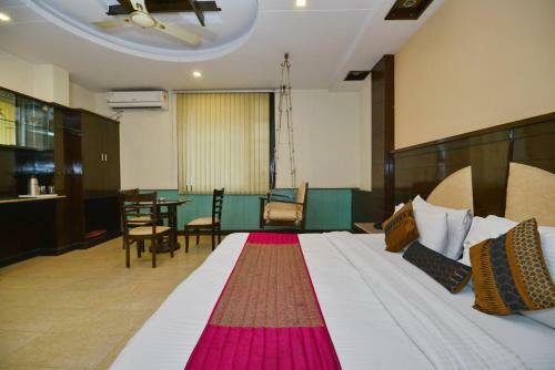 Hotel Baba Deluxe - New Delhi Railway Station