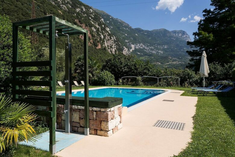 Hotel Due Laghi