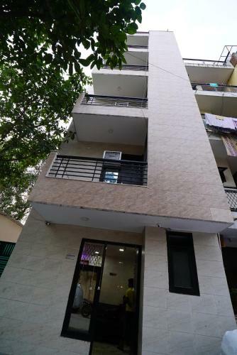 Hotel New Rajdhani Inn - Couple Friendly Stays