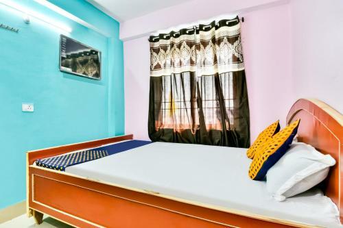 Spot On 78432 Hotel Maa Durga Deluxe Guest House