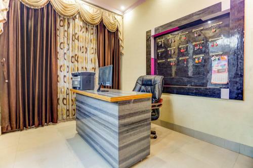 Hotel Spot On 77029 Sahil Palace