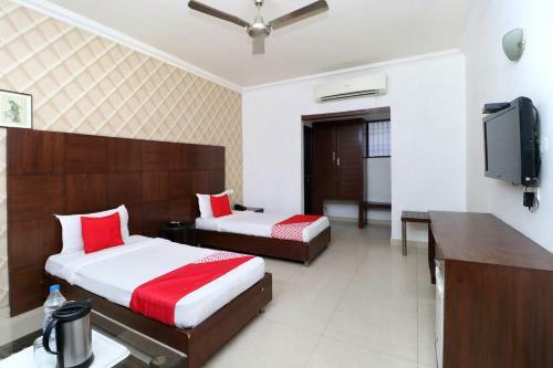 Oyo 8627 Hotel Space
