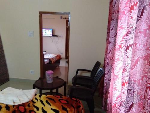 Oyo 26842 Prem Homestay Cottage