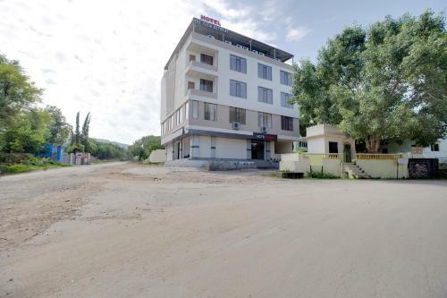 Hotel Capital O 47793 Golf View Retreat