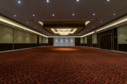 Hotel The Regal Banquets & Rooms