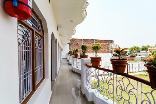Hotel Oyo 28245 Lhasa Paying Guest House