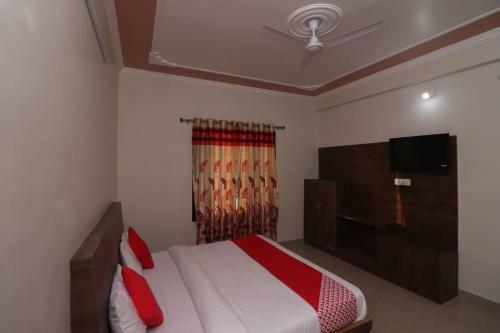 Hotel Oyo 40842 The Royal Resort