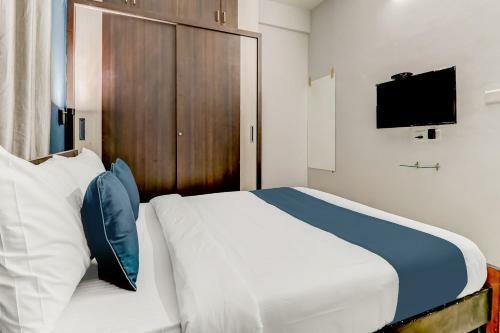 Hotel Oyo Silverkey Executive Stays 44246 Galaxy Inn