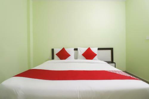 Oyo 64760 Hotel The Mayur Legacy