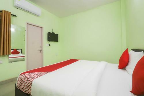 Oyo 64760 Hotel The Mayur Legacy