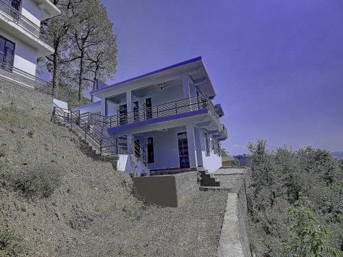 Hostal Oyo 78596 Ashok Homes