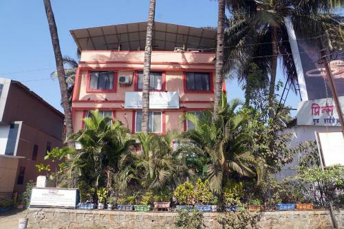 Oyo 29945 Sneha Lodge & Hotel