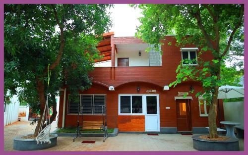 Hotel G G Resorts