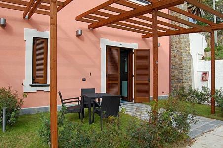 Acciaroli Villa Sleeps 3 Air Con