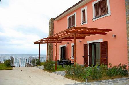 Acciaroli Villa Sleeps 3 Air Con